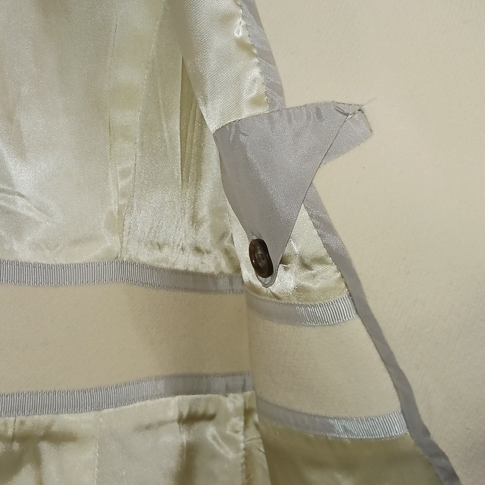 J. CREW Double Cloth Cream Collared Pockets Button Up 94% Wool Women's Size 8 - Picture 6 of 11